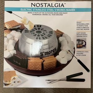Nostalgia Tabletop Indoor Electric S’mores Maker